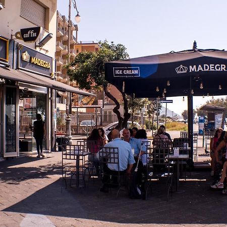La Madegra Seasuite Salerno Exterior foto